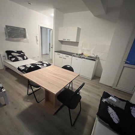Top Monteurzimmer Duisburg Eksteriør billede