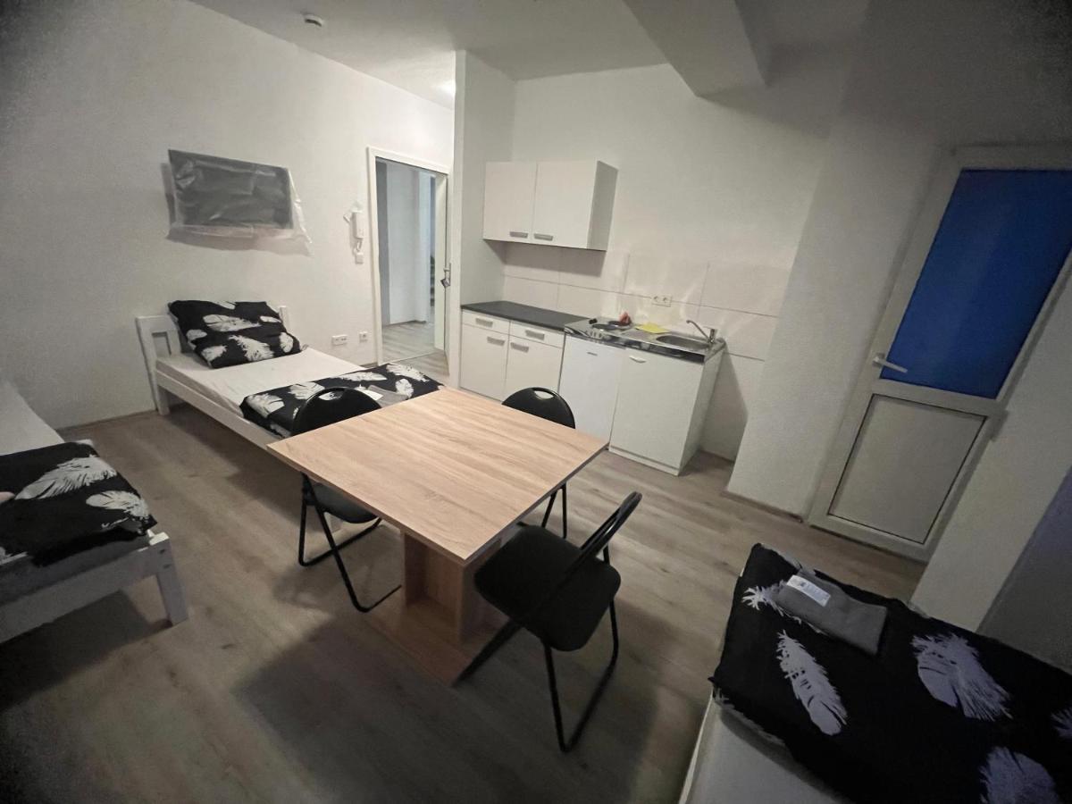 Top Monteurzimmer Duisburg Eksteriør billede